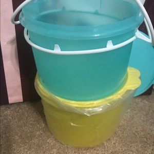 Tupperware 2 piece set.